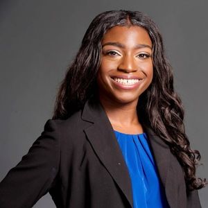 Meet your Posher, Carrie